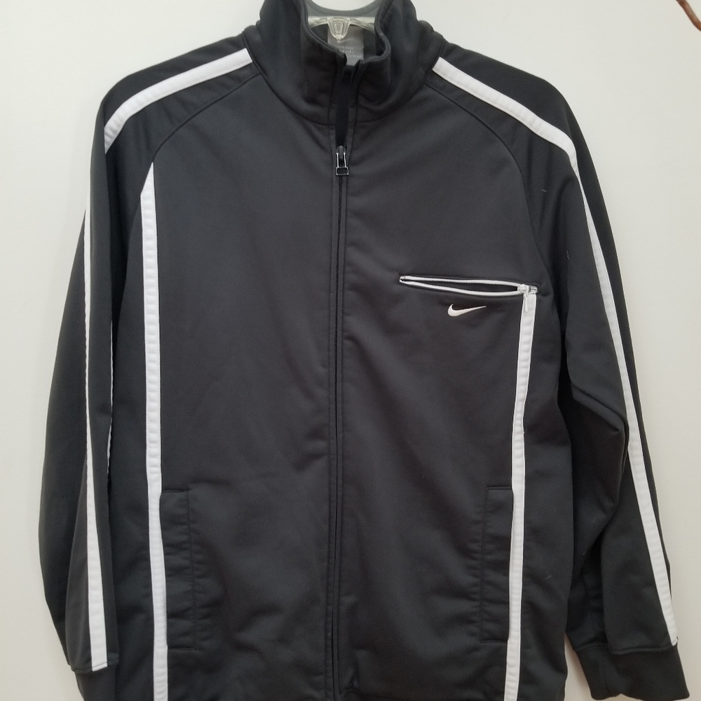 Nike jacket - Picture 7 of 12
